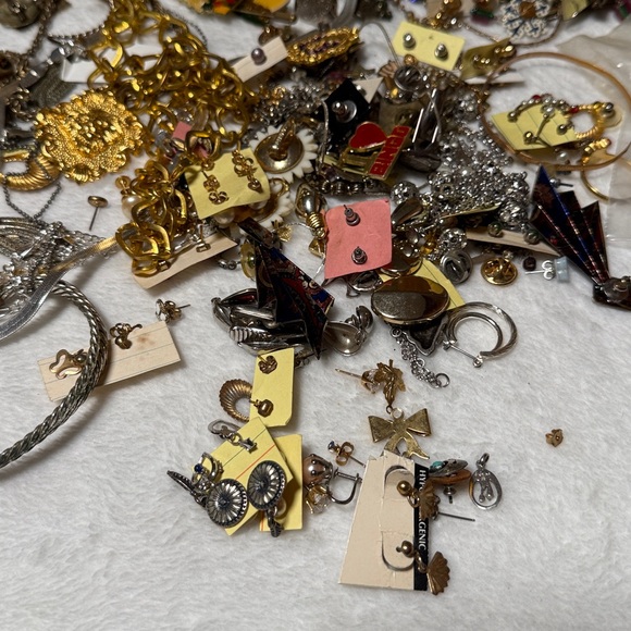 Mixed Jewelry Lot with Gold and Silver Tones - Picture 3 of 6